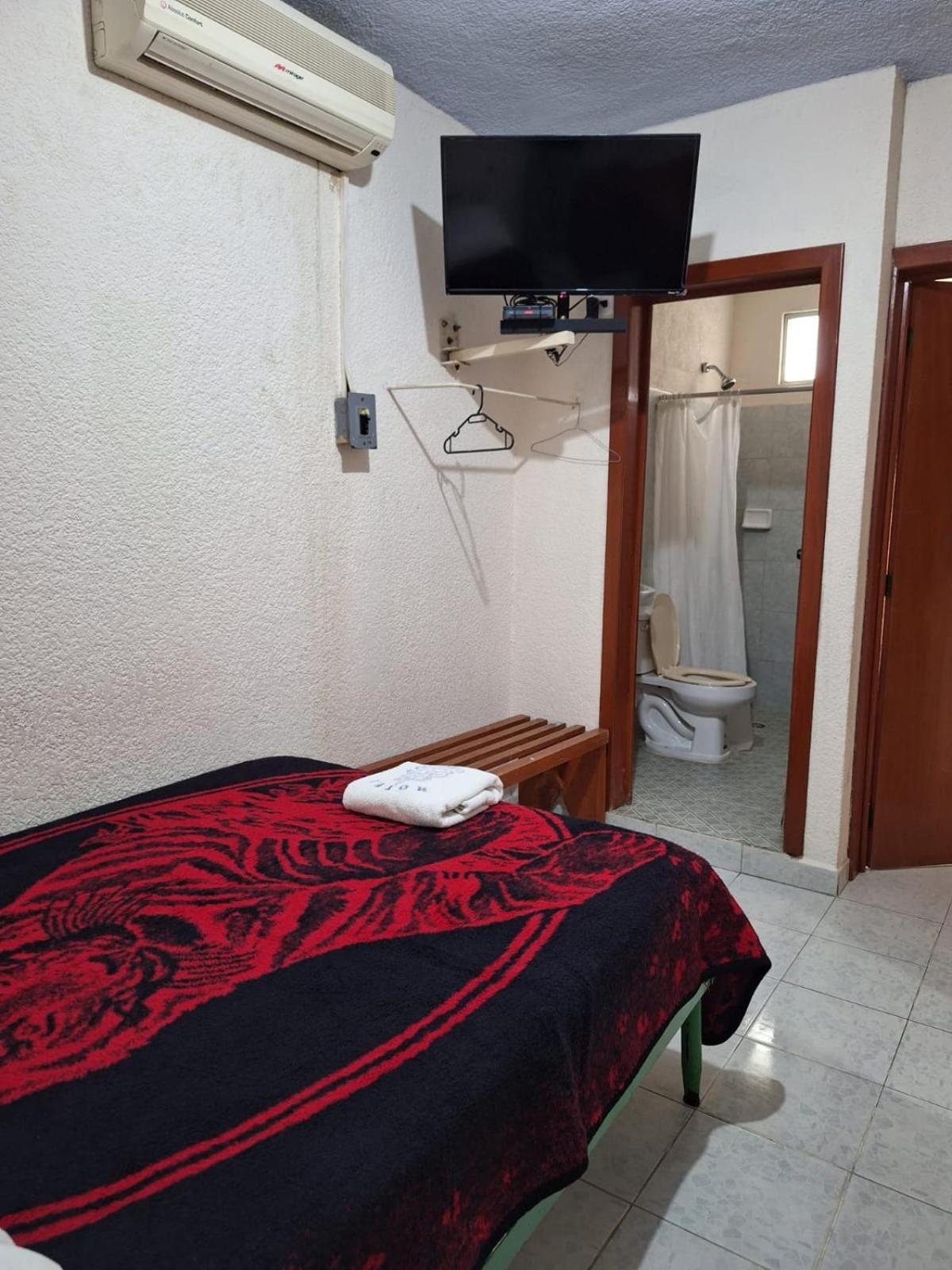 Hotel Carmelitas 42 Villahermosa Exteriér fotografie
